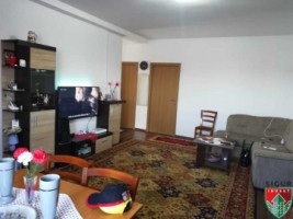 apartament-3-camere-la-casa-terasa-80-mp-curte-libera-de-186-mp-8